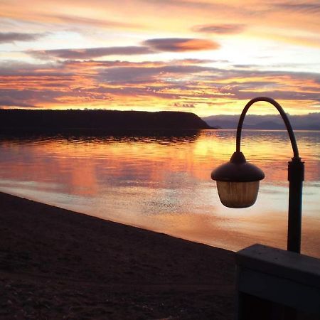 Waitahanui Lodge エクステリア 写真